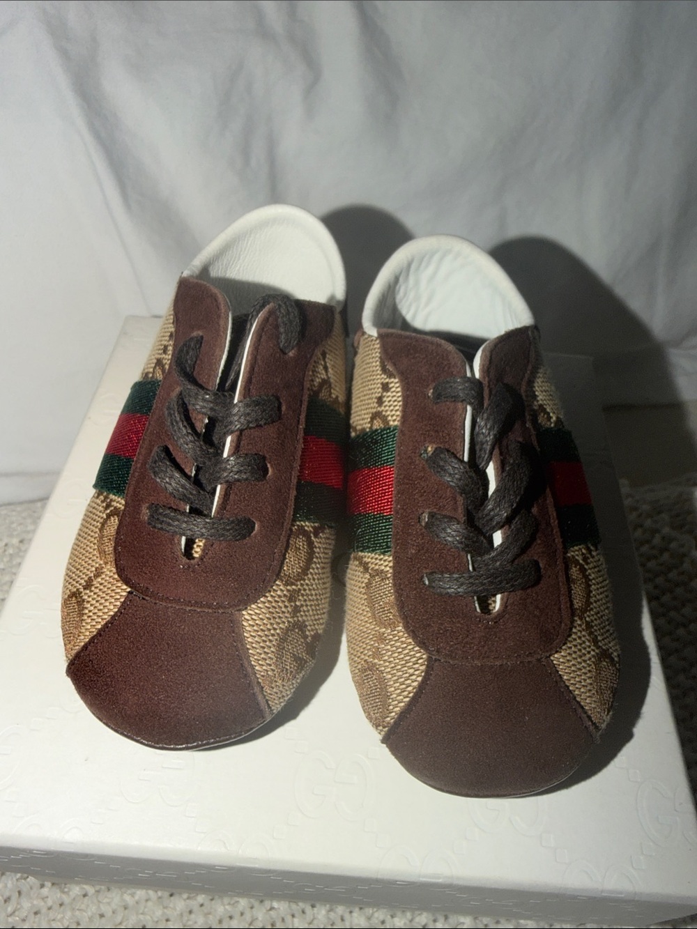 Gucci Baby Crib Shoes - Picture 2 of 6